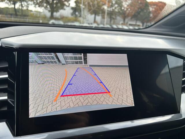 Audi Q4 Sportback e-tron S edition Competition e-tron 45 82 kWh 210 kW / 28 | Adaptieve Cruise Control | Stoelverwarming | Sfeerverlichting | Camera | Elektrische achterklep | Matrix Verlichting |