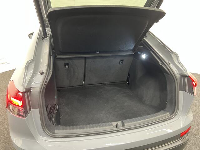 Audi Q4 Sportback e-tron 45 S Edition 82 kWh | NAVI | TREKHAAK | ACC | STOELVERWARMING |