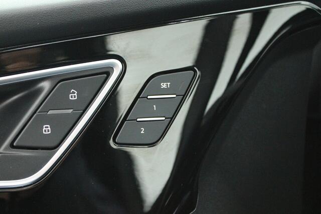 Audi Q4 Sportback e-tron 50 299pk quattro Launch ed. S Competition 77 kWh Trekhaak Camera Sonos HUD Memory Panoramadak Keyless Navigatie S-Line