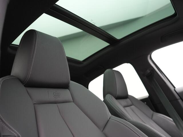 Audi Q4 Sportback e-tron 40 S edition 204pk | Panodak | Adaptive Cruise | Lederen Sportstoelen Verwarmd | Head Up | Matrix LED | Camera | Keyless | Sfeerverlichting | Apple Carplay |
