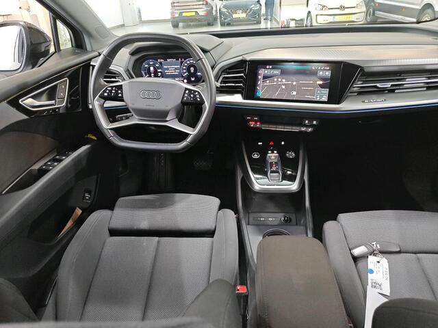 Audi Q4 Sportback e-tron 40 Advanced edition 77 kWh | Stoelverwarming | Stuurverwarming | Adaptive Cruise Control | Navigatie | Camera | Trekhaak | Keyless | RS Seats | Matrix LED |