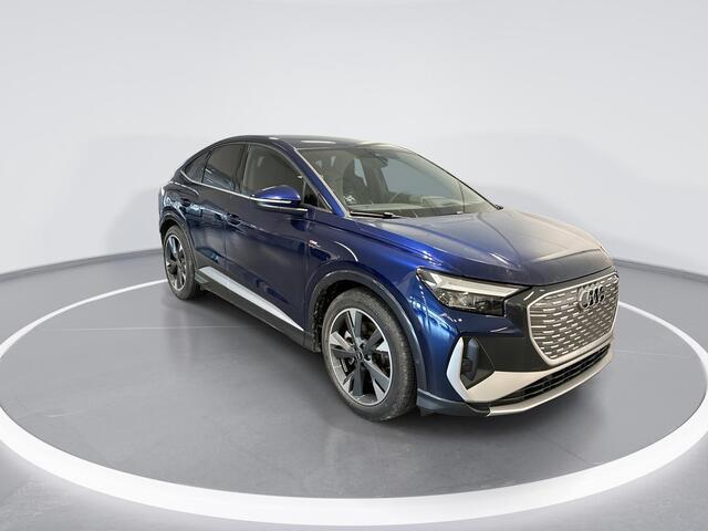 Audi Q4 Sportback e-tron 40 Launch edition S Competition 77 kWh · Camera · Apple/Android Car Play · Navigatie · Elek. Achterklep · Head-Up · 20'' Inch ·