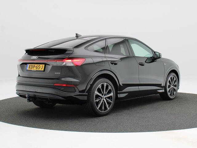 Audi Q4 Sportback e-tron 45 quattro S Edition Competition 82 kWh | Privacy glas | Trekhaak | 20 inch | Verwarmd stuurwiel | Matrix Led |