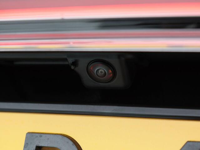 Audi Q4 Sportback e-tron 45 quattro S Edition Competition 82 kWh | Privacy glas | Trekhaak | 20 inch | Verwarmd stuurwiel | Matrix Led |