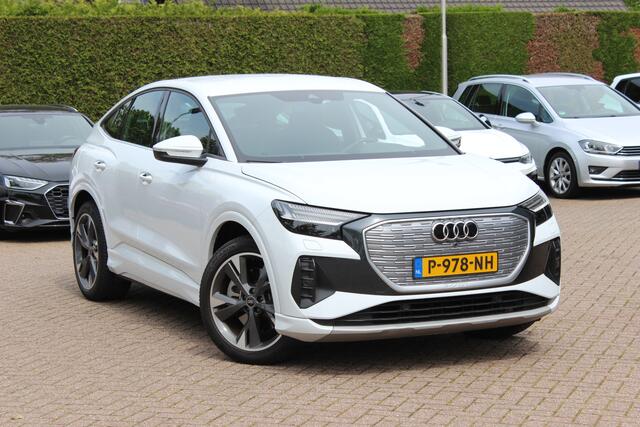 Audi Q4 Sportback e-tron 40 Launch edition Advanced 77 kWh / SoH 93,8% / CarPlay / Matrix LED / Sportstoelen / Sonos Audio / Virtual Cockpit / Parkeerhulp V+A / Intr.voorverwarming / Stoelverwarming / DAB / Cruise Control
