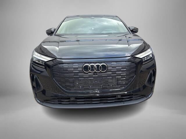 Audi Q4 Sportback e-tron 40 204pk S edition 77 kWh · SOH 97,1% · Apple/Android Car Play · Camera · Adaptive Cruise Control · 20'' · Navigatie · Head-up Display ·