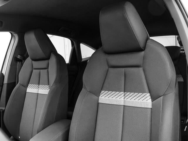 Audi Q4 Sportback e-tron 40 Edition 77 kWh 204pk · SOH 96% · Camera · Keyless · Head-Up Display · ACC · Sportstoelen · Apple/Android Car Play · Elek. Achterklep ·