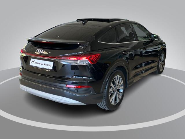 Audi Q4 Sportback e-tron 40 Advanced 204pk 82 kWh · Panoramadak · Trekhaak · Stoelverwarming · Apple/Android Car Play · Sportstoelen · Navigatie ·