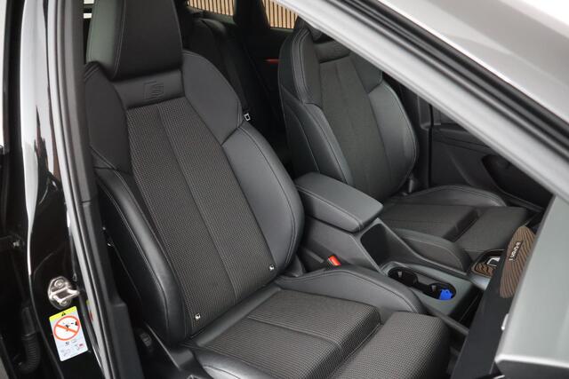 Audi Q4 Sportback e-tron 40 S edition 77 kWh Trekhaak Camera HUD Sonos Panoramadak Stoelverwarming Navigatie S-Line