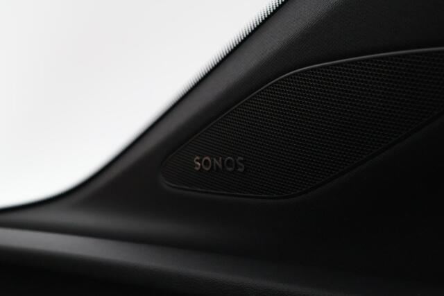 Audi Q4 Sportback e-tron 40 S edition 77 kWh Trekhaak Camera HUD Sonos Panoramadak Stoelverwarming Navigatie S-Line