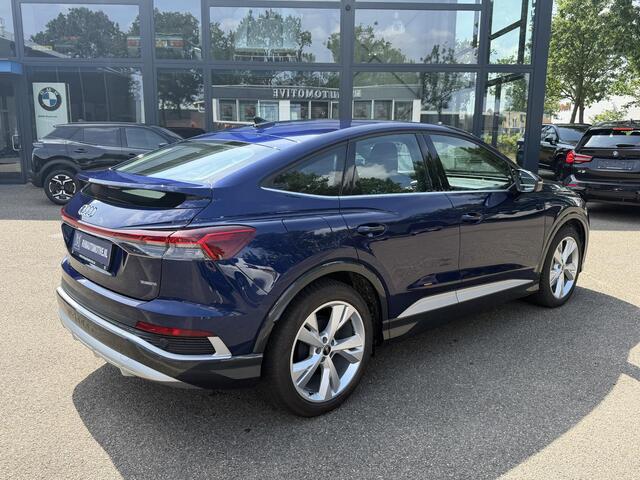 Audi Q4 Sportback e-tron 45 Edition 82 kWh VAN: 44.900,- VOOR: 41.877,- UW WKVOORDEEL: 3.023,-|S-LINE| 10.000KM! | STOELVERWARMING| ELEKTRISCHE ACHTERKLEP| ACHTERUITRIJCAMERA | MATRIX LED|
