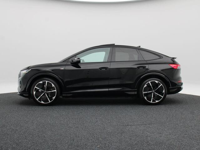 Audi Q4 Sportback e-tron 50 quattro S edition 77 kWh 299 Pk | Stoel/Stuurverwarming | Camera | Panoramadak | Sonos Audio | Warmtepomp | Head UP | Matrix LED | 21 Inch | 55.686 Km !!