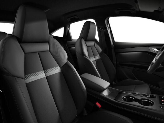 Audi Q4 Sportback e-tron Advanced edition 204 PK · Hemelbekleding zwarte stof · Lendensteunen · Trekhaak elek. wegklapbaar