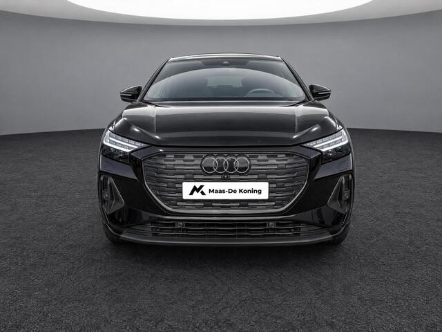 Audi Q4 Sportback e-tron 45 quattro 82 kWh / 285pk S Edition · SONOS · Trekhaak · Camera · Elektrische stoelverstelling · Stoelverwarming · Apple/Android Car Play · 20'' ·