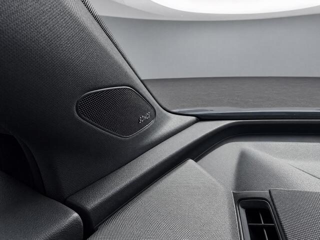 Audi Q4 Sportback e-tron 45 quattro 82 kWh / 285pk S Edition · SONOS · Trekhaak · Camera · Elektrische stoelverstelling · Stoelverwarming · Apple/Android Car Play · 20'' ·