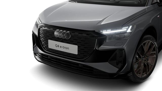Audi Q4 e-tron 45 quattro S Edition 82 kWh | 286 PK | SoH 100% | Trekhaak | Matrix LED koplampen | Warmtepomp | 21" LM velgen | S line |