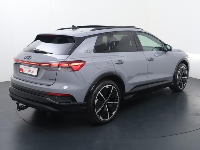 Audi Q4 e-tron 55 quattro S Edition 82 kWh | 340 PK | Soh 97 %| Trekhaak | Panoramadak | Warmtepomp | Head-up display | Matrix LED koplampen | 21" LM velgen |