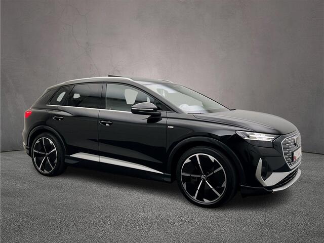 Audi Q4 e-tron 50 quattro Launch edition S Competition 77 kWh | Panoramadak | Head-Up | Sport-Plusstoelen| Ambient-lightning | Stoelverwarming | Elekt.stoelen+Memory | Sonos |