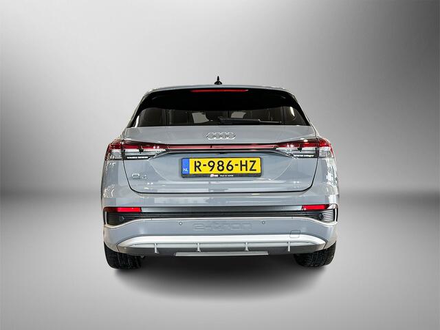Audi Q4 e-tron 35 S edition 55 kWh 170PK Adaptive Cruise Control / S-Line / Stoel Verwarming