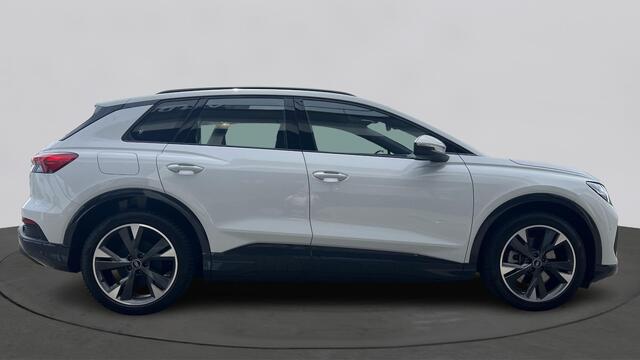Audi Q4 e-tron 40 Advanced Edition 204Pk / Parkeerhulp V+A / Sfeerverlichting