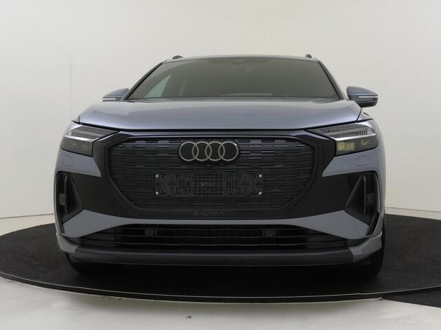 Audi Q4 e-tron S edition | Achterklep, automatisch bedienbaar | Achteruitrijcamera | Adaptive cruise control