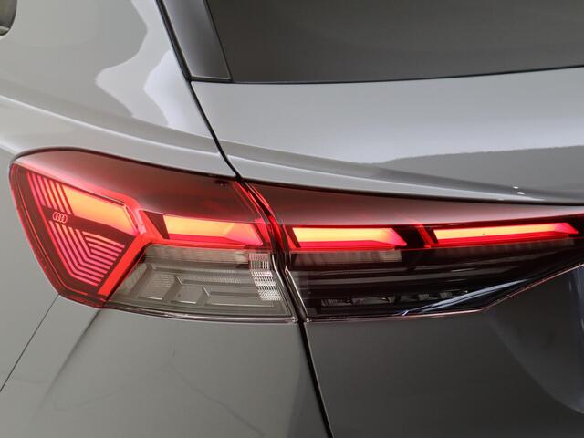 Audi Q4 e-tron S edition | Achterklep, automatisch bedienbaar | Achteruitrijcamera | Adaptive cruise control