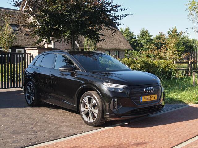 Audi Q4 e-tron 40 Advanced edition 77 kWh | Apple Carplay | Black Optic | Parkeersensoren | Navi |