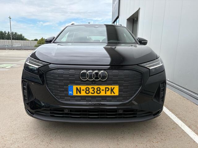Audi Q4 e-tron 40 204Pk Launch Edition Advanced 77 kWh / Matrix LED / Privacy Glas / Stoelverwarming