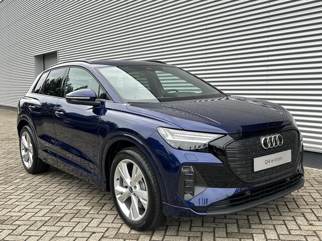 Audi Q4 e-tron Advanced edition (A1) e-tron 45 82 kWh 210 kW / 2 | Elektrische Bestuurderstoel | Sfeerverlichting | Adaptieve Cruise Control | Inklapbare spiegels | Navigatie | Camera |