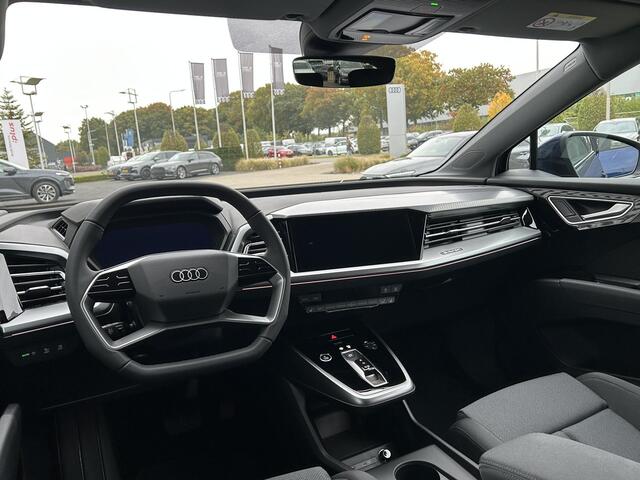 Audi Q4 e-tron Advanced edition (A1) e-tron 45 82 kWh 210 kW / 2 | Elektrische Bestuurderstoel | Sfeerverlichting | Adaptieve Cruise Control | Inklapbare spiegels | Navigatie | Camera |