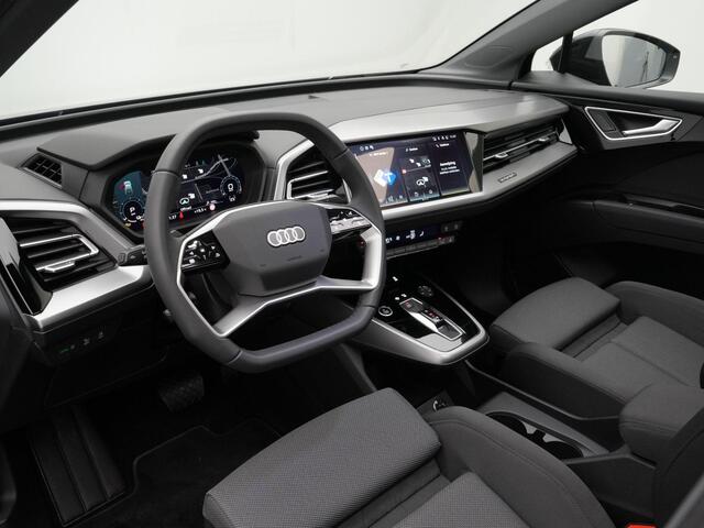 Audi Q4 e-tron 45 quattro Advanced edition 82 kWh 286 pk | Panoramadak | Trekhaak | Matrix LED | Achteruitrijcamera | Stoelverwarming | Navigatie