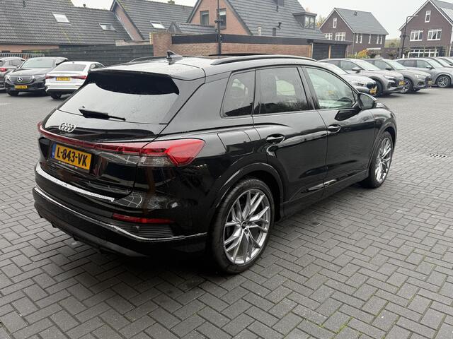 Audi Q4 e-tron 40 Launch edition S Competition 77 kWh | 2X S-Line | Panoramadak | Camera | Sonos |