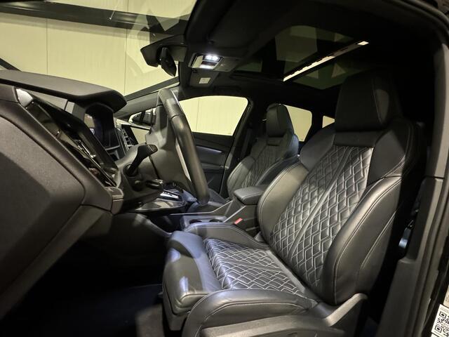 Audi Q4 e-tron 40 Launch edition S Competition 77 kWh | panorama | sportzetels | hud | sonos |