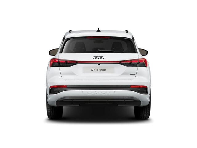 Audi Q4 e-tron 45 S edition Competition e-tron 82 kWh 286 pk | Assistentiepakket plus | Comfortpakket plus | Ambient verlichting | Optiekpakket zwart plus |