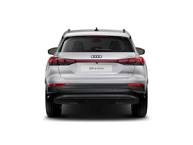 Audi Q4 e-tron 45 S edition Competition e-tron 82 kWh 286 pk | Assistentiepakket plus | Comfortpakket | Ambient lichtpakket | Optiekpakket zwart plus |