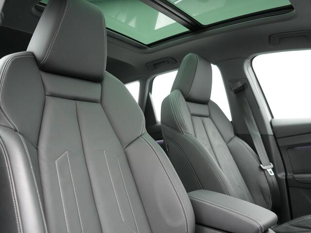 Audi Q4 e-tron 50 quattro S Line 77 kWh 299pk Dealer O.H. INCL BTW | Panodak | Lederen Sportstoelen Verwarmd | Keyless | Navigatie | Cruise Control | Virtual | DAB | Taifungrau Metallic |