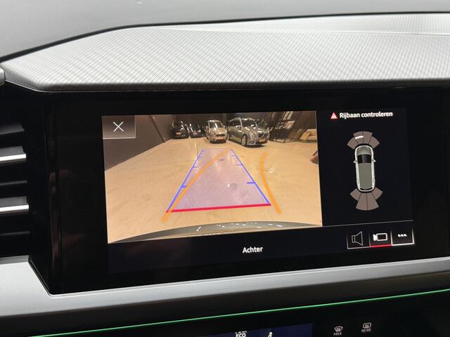 Audi Q4 e-tron 40 Launch edition Advanced Plus 77 kWh | Panoramadak | Lederen sportstoelen | Sonos | Adaptive cruise