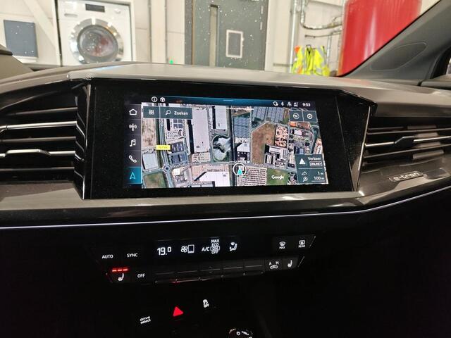 Audi Q4 e-tron 40 Launch edition S Competition 204pk 77 kWh / Matrix LED / Zwart Optiek / Elek Achterklep / Camera / Navigatie / 20" LMV