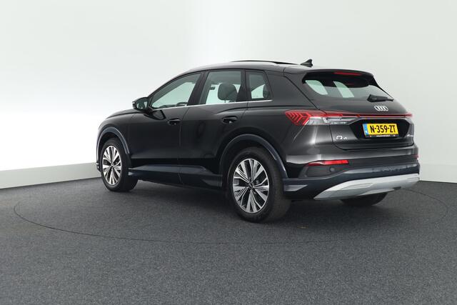 Audi Q4 e-tron 40 204pk Launch edition Advanced 77 kWh Panoramadak Keyless Stoelverwarming Leder Navigatie