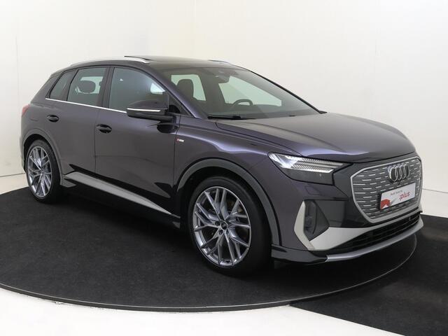 Audi Q4 e-tron 50 quattro S edition 77 kWh | SoH 89% | Panoramadak | Trekhaak | Head-up display | LED matrix verlichting | 3-zone airco | Achteruitrijcamera | CarPlay | Lederen bekleding |
