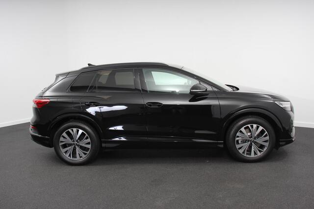 Audi Q4 e-tron 40 Advanced Edition Navigatie Climate Control DAB Led Electrisch bedienbare achterklep 19" Lichtmetalen velgen