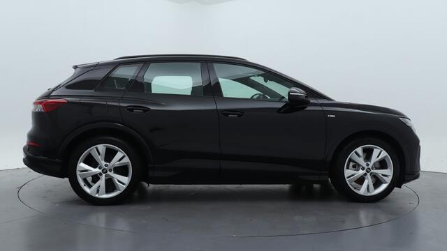Audi Q4 e-tron 45 quattro S Edition 82 kWh | Assistentie Plus | Zwart optiek | Carplay |