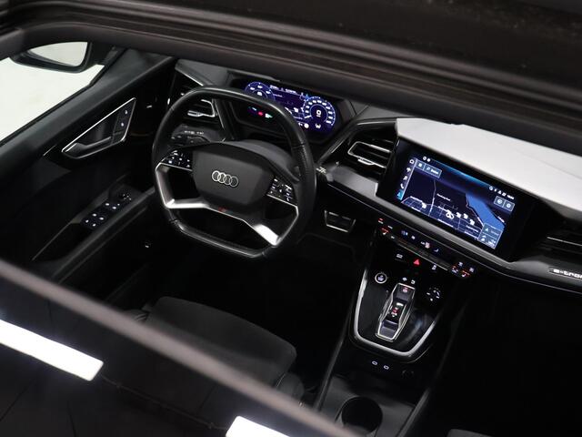 Audi Q4 e-tron 40 Launch edition S Competition 77 kWh [SCHUIFKANTELDAK, SPORTSTOELEN, APPLE CARPLAY, ANDROID, ADAPTIVE CRUISE, STOELVERWARMING, CAMERA, CLIMATE, NIEUWSTAAT]