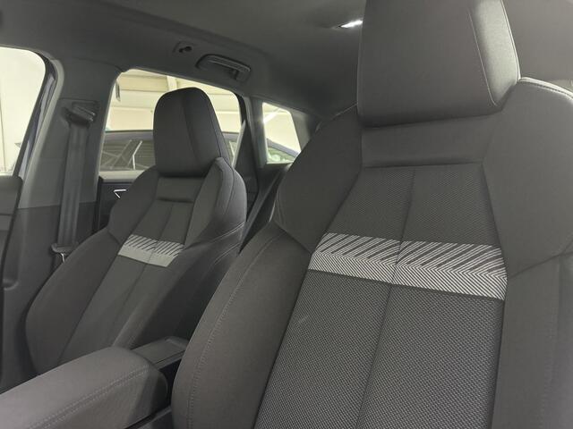 Audi Q4 e-tron 40 Launch edition Advanced Plus 77 kWh | Navigatie | SOH 97% | Head Up Display | SONOS Audio | Elektrisch verstelbare stoelen |