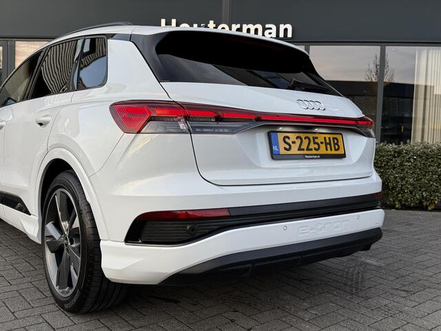 Audi Q4 e-tron 35 2 x S Line/ Panodak/ Trekhaak/ Sfeerverlichting