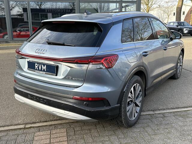 Audi Q4 e-tron 40 Launch edition Advanced Plus 77 kWh SOH 92% | S-Line interieur | Panoramadak | Stoelverwarming | Elektrische achterklep | Luxe bekleding | Rijklaar met 12 mnd BOVAG garantie