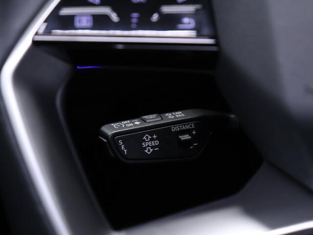 Audi Q4 e-tron 40 Launch edition Advanced Plus 77 kWh [APPLE CARPLAY, ANDROID, DIGITAL DASH, STOELVERWARMING, ADAPTIVE CRUISE, CAMERA, PDC V+A, ELEK. ACHTERKLEP, CLIMATE, NIEUWSTAAT]