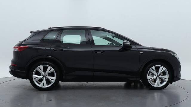 Audi Q4 e-tron 45 quattro S Edition 82 kWh| Assistentie Plus | Zwart optiek | Carplay |