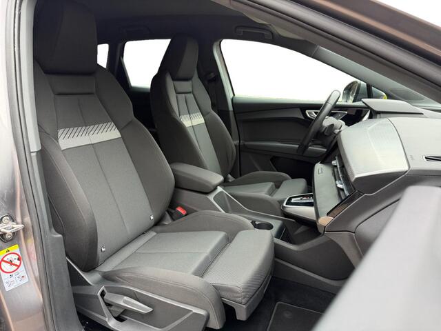 Audi Q4 e-tron 40 204 PK Launch 77 kWh ? Matrix LED ? Stoelverwarming ? Trekhaak