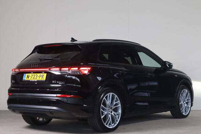 Audi Q4 e-tron 50 quattro Launch edition S Competition 77 kWh - NL- Auto!! Stoelverw I Adap Cruise I Camera